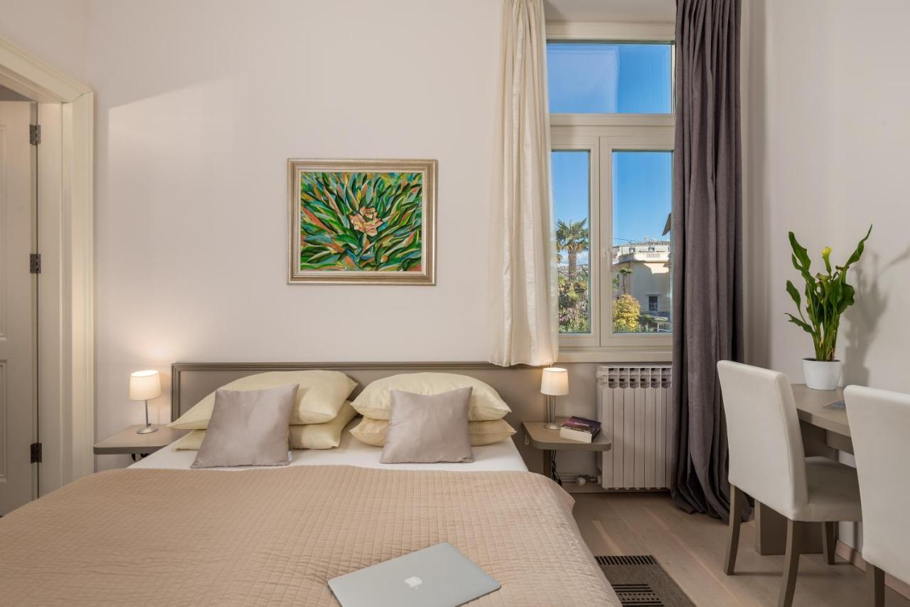 Villa Sokol Apartments Opatija Center ภายนอก รูปภาพ