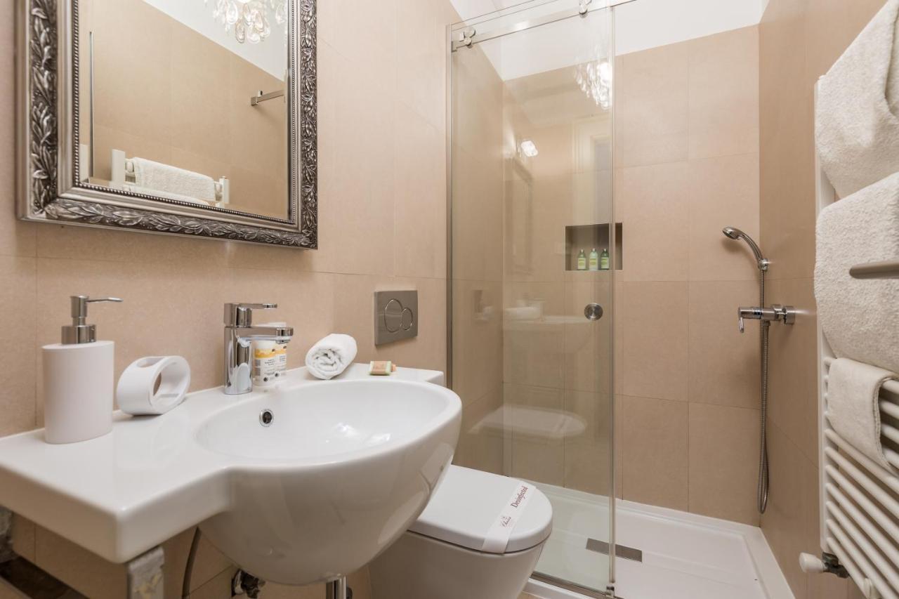 Villa Sokol Apartments Opatija Center ภายนอก รูปภาพ