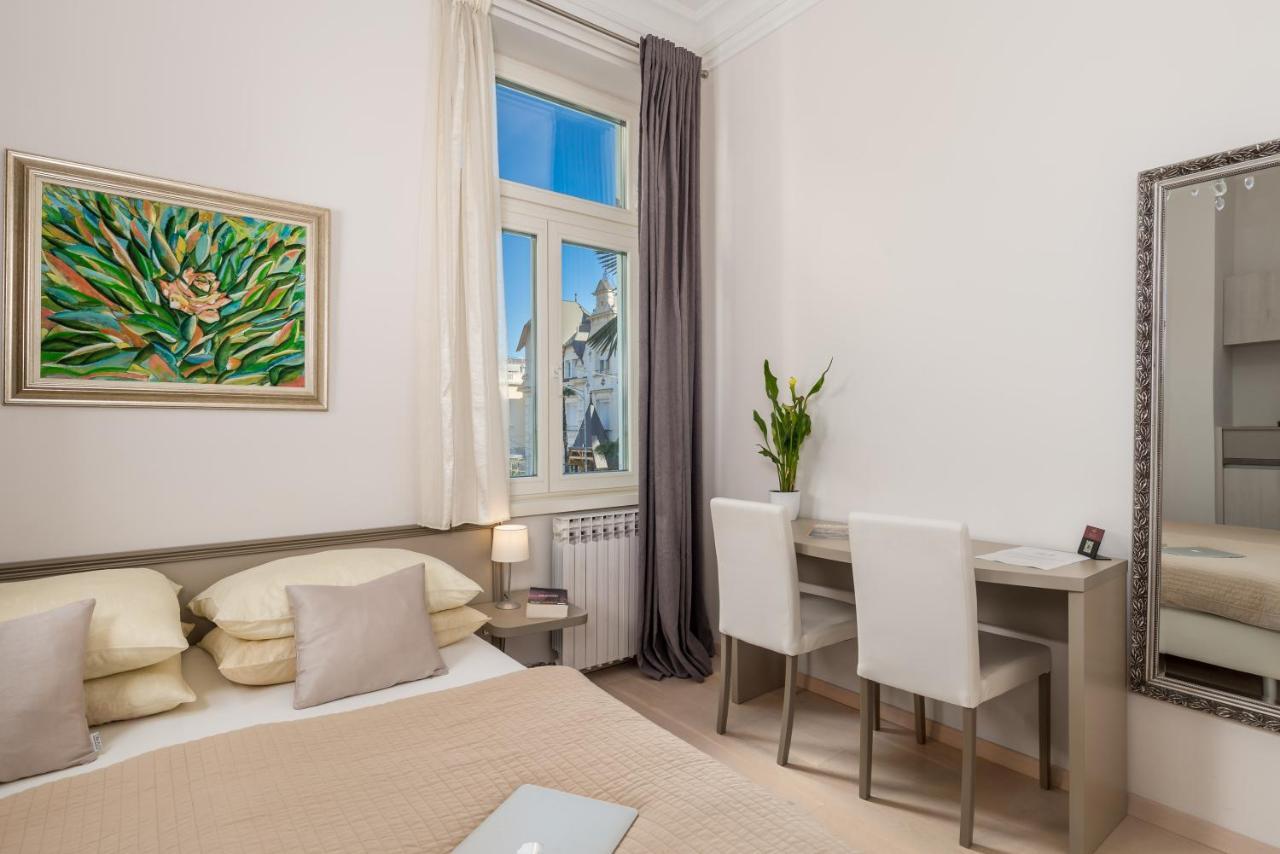 Villa Sokol Apartments Opatija Center ภายนอก รูปภาพ