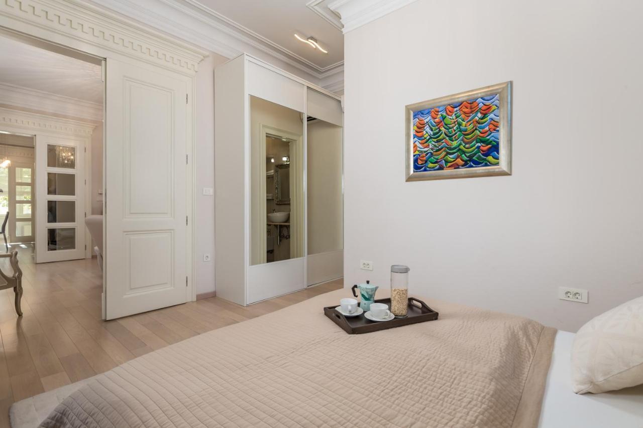 Villa Sokol Apartments Opatija Center ภายนอก รูปภาพ