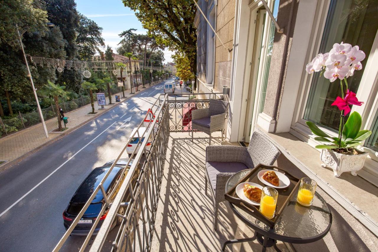 Villa Sokol Apartments Opatija Center ภายนอก รูปภาพ