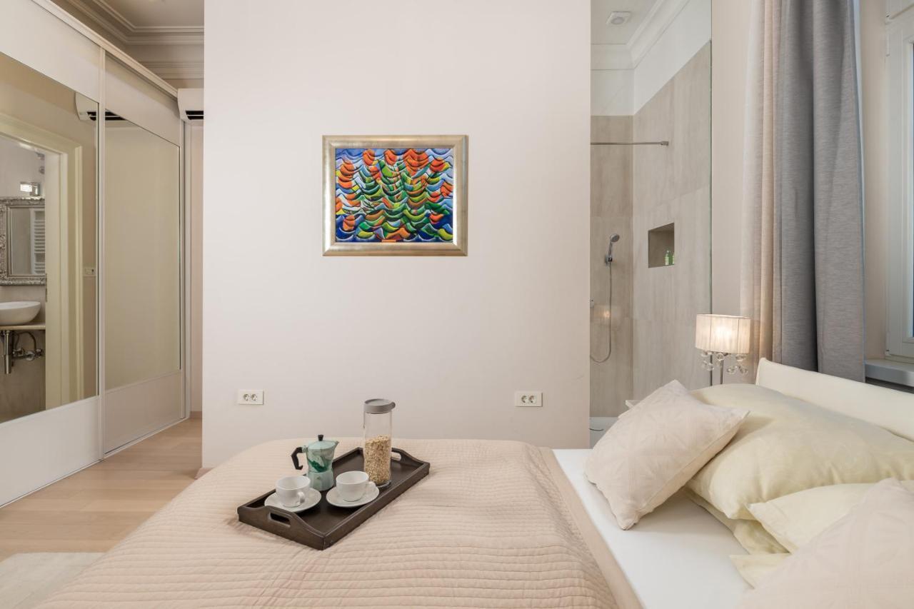 Villa Sokol Apartments Opatija Center ภายนอก รูปภาพ