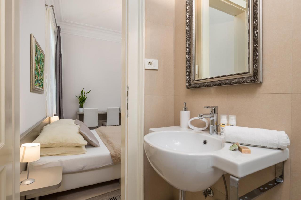 Villa Sokol Apartments Opatija Center ภายนอก รูปภาพ
